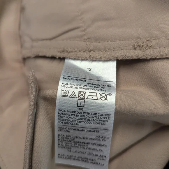 Old Navy High Rise Pixie Secret Smooth Pockets Never Fade Khaki Shorts S 12 #B20 - Picture 5 of 6